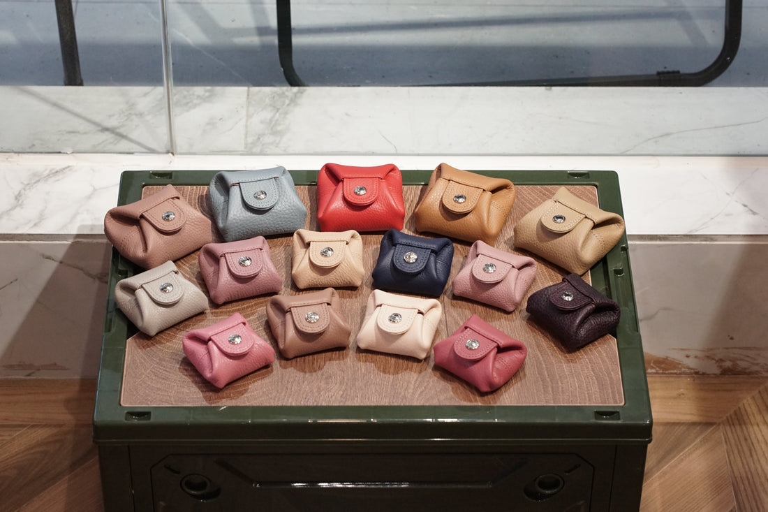 Cockatoo Coin Purse: Pocket-Sized Style & Functionality