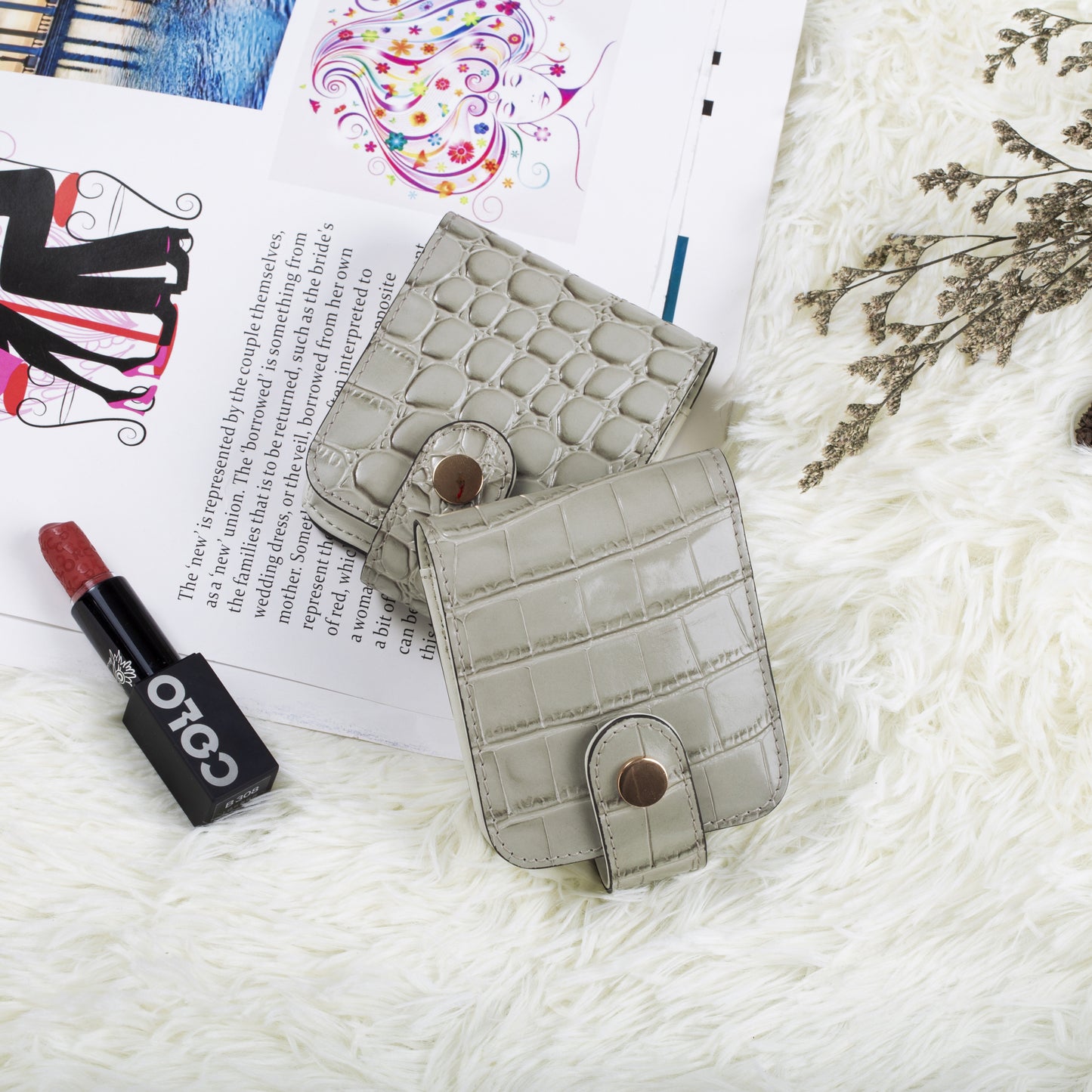 Cockatoo Leather Lipstick Case with Mirror, Women's Portable Lipstick Pouch Travel Cosmetic Bag Can Be Put in Wallet Mini Cosmetic Bag Lipstick Pouch