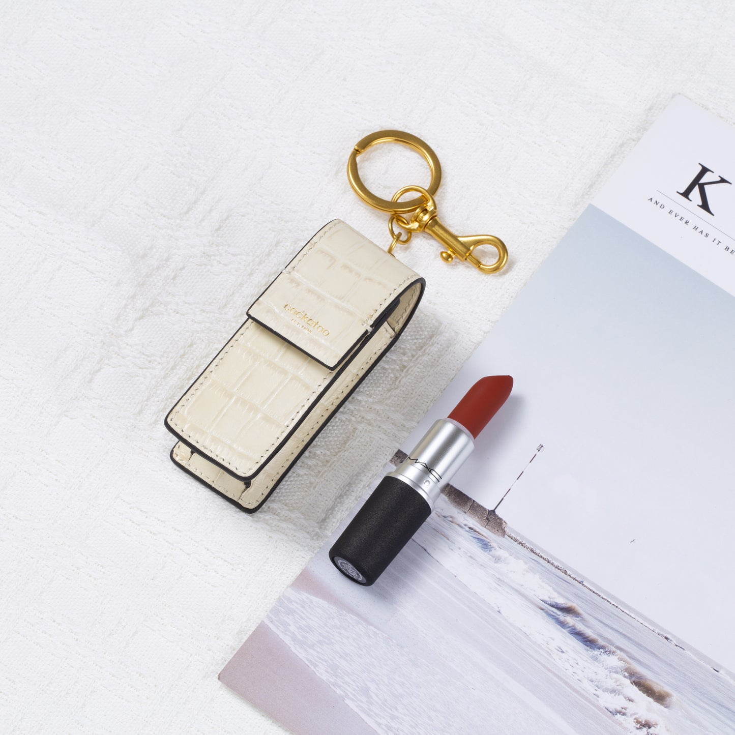Cockatoo Snap-On Lipstick Holder Keychain, Genuine Leather Lipstick Case with Keychain, Chapstick Holder Keyring