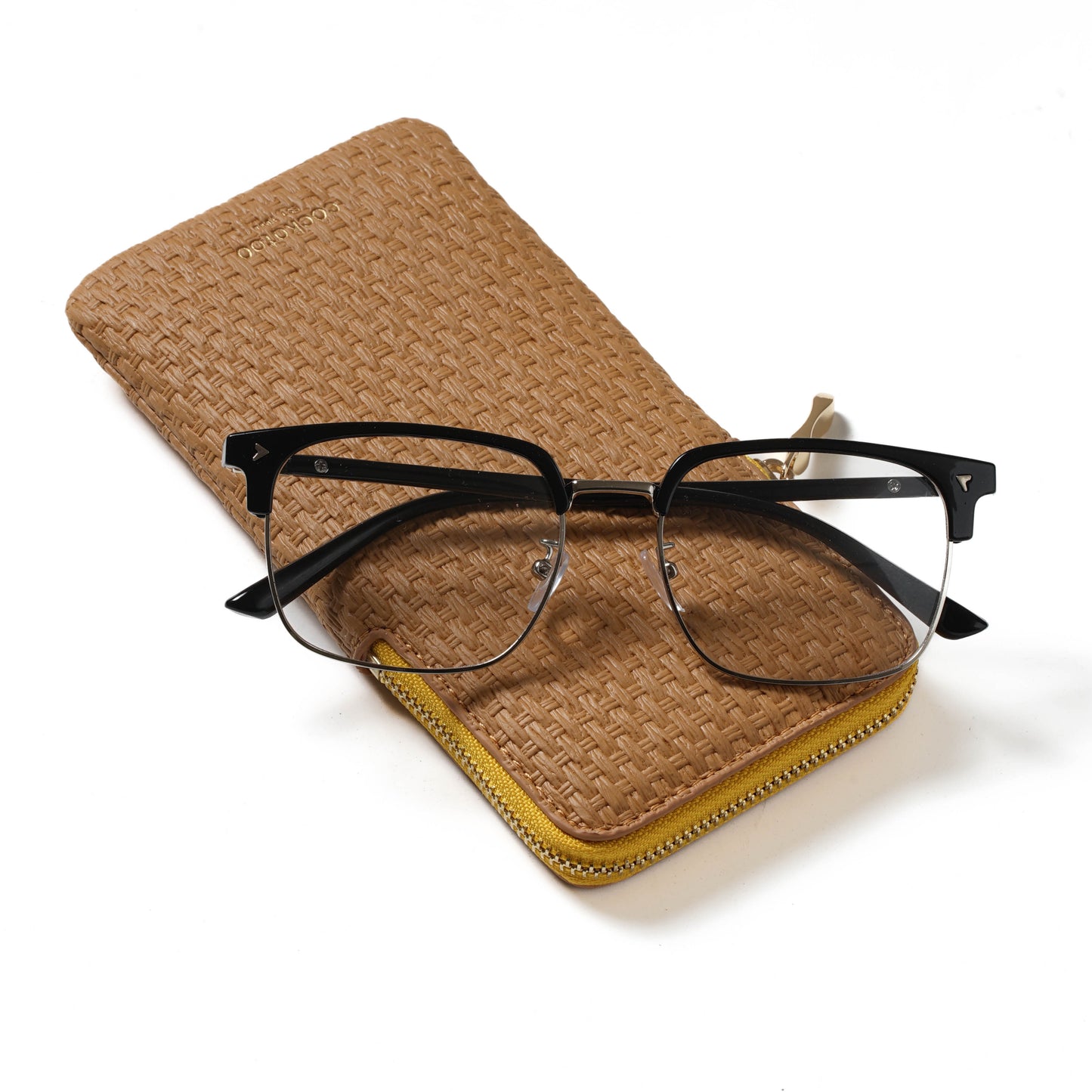 Cockatoo Portable Glasses Case, Drop-Resistant Eyewear Storage Pouch, Slim Soft Case for Sunglasses with Cleaning Cloth
